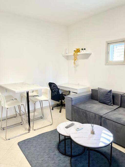 Rambam Beach Apartment Haifa Eksteriør billede