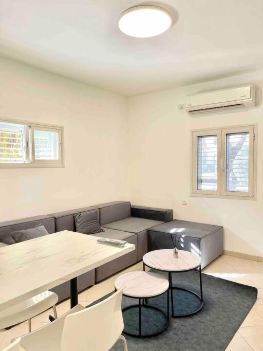 Rambam Beach Apartment Haifa Eksteriør billede