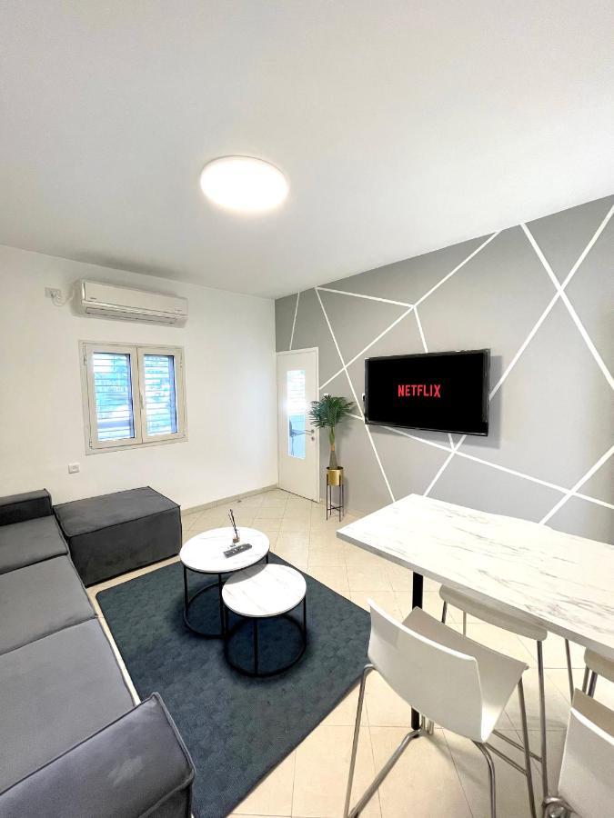Rambam Beach Apartment Haifa Eksteriør billede